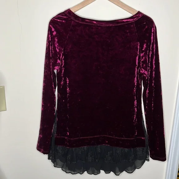 Karen Kane Long Sleeve Luxe Velvet Lace Chiffon Inset Berry Purple Top Size M - Picture 4 of 7